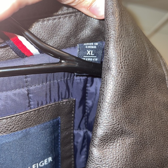 🔥TOMMY HILFIGER LEATHER JACKET🔥 - Picture 2 of 5